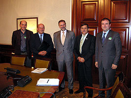 Los Presidentes de los Vendedores de Prensa en reunión con el Grupo Parlamentario Socialista representado por el  Diputado Alvaro Cuesta Martínez, Presidente de la Comisión de Justicia