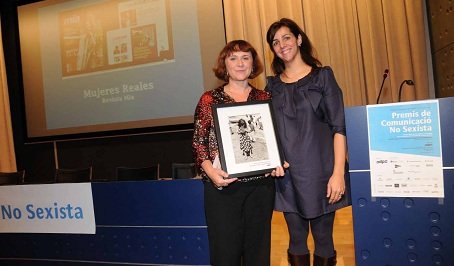 La revista Mía recibe el Premio de Buenas Prácticas de Comunicación no Sexista 