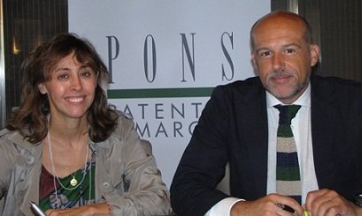 Paloma Fernández Navas directora general de PONS y Jacobo Díaz Pineda el presidente de  la PTC en la firma