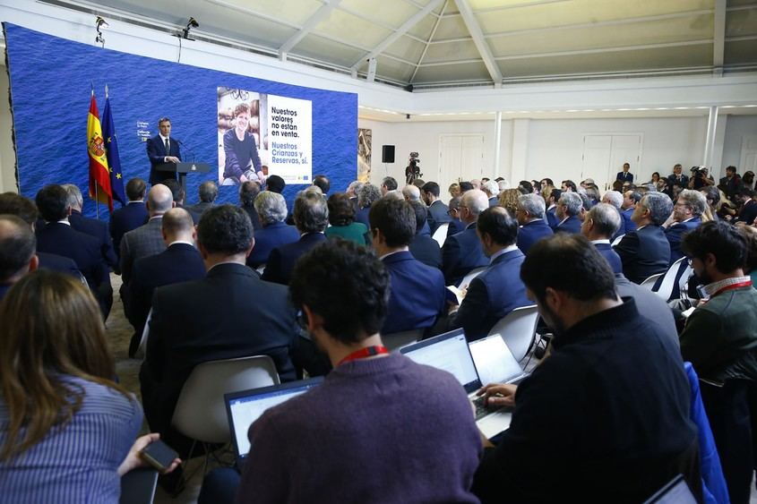 Sánchez presenta un plan de 14.100 millones para contrarrestar los aranceles de EE.UU