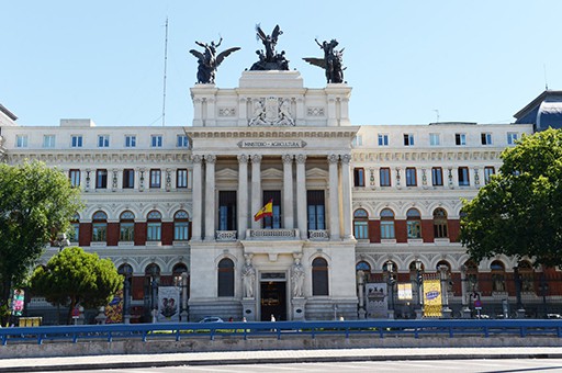 El Ministerio de Agricultura destina 5 millones en ayudas para afectados por la DANA