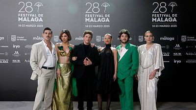 'Vírgenes' de RTVE se presenta en el Festival de Málaga, un viaje a los años 60 en Torremolinos