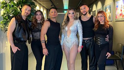 Melody desata la locura en Ámsterdam