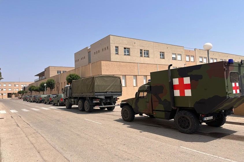 La Armada se une a la lucha contra incendios en el noroeste de España
