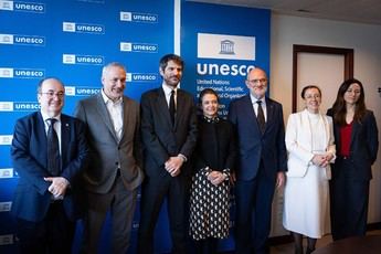 Urtasun propone conferencia juvenil en Mondiacult 2025 con la UNESCO