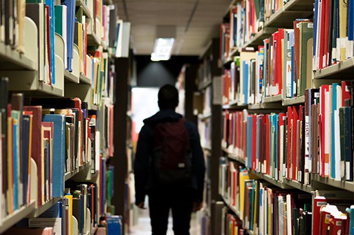 Más de un millón de alumnos acceden a apoyo educativo en 2023-2024