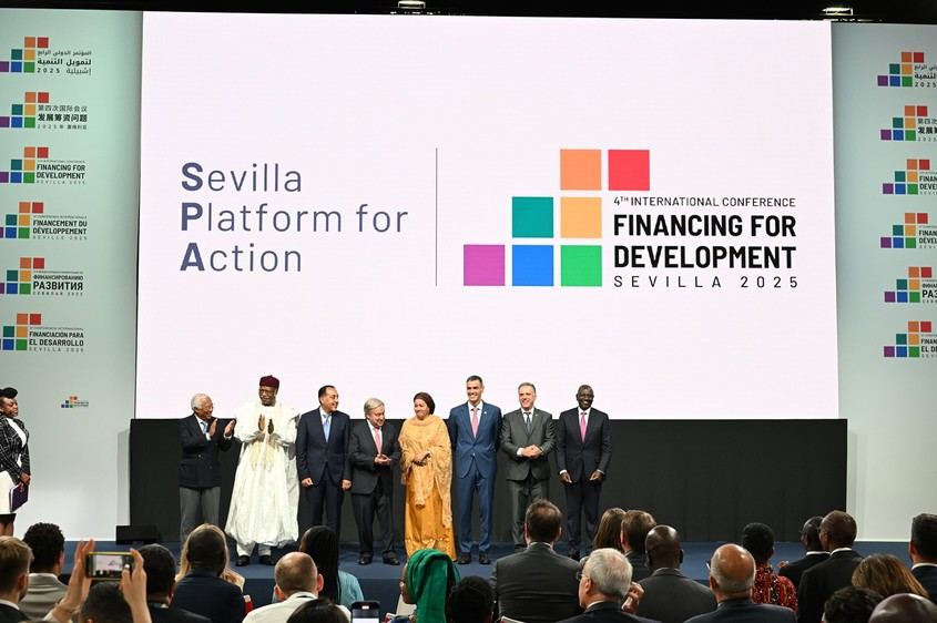 Sánchez y Guterres lanzan la 'Plataforma de Sevilla' para financiar el desarrollo global