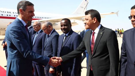 Puertas abiertas, pasillos sucios II