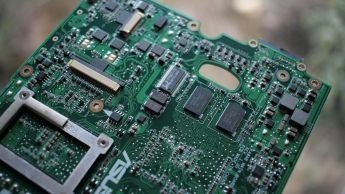Gobierno neerlandés asume control de empresa de chips china para proteger su seguridad económica