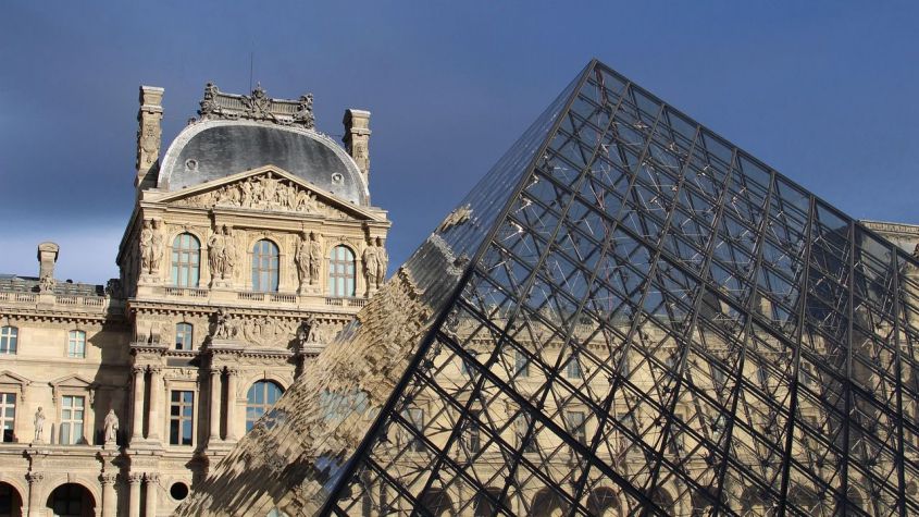 Robo en el Louvre deja a Francia con mala imagen, según ministro de Justicia