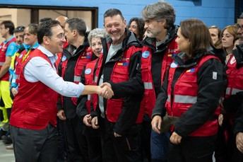Albares reconoce a los voluntarios que irán al hospital de emergencias en Jamaica