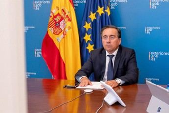 Albares refuerza el apoyo español a Ucrania en negociaciones de paz clave