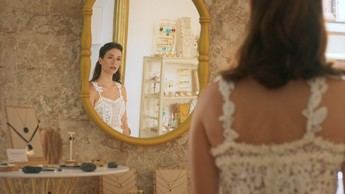 Amanda y César se preparan para una boda llena de incertidumbres y rencores en 'La Encrucijada' este jueves