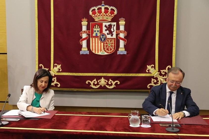 Defensa y Ceuta sellan un pacto clave para el desarrollo urbano y social