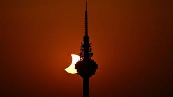 Informe Semanal analiza el impacto del reciente eclipse solar y otros eventos globales