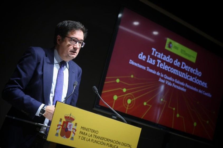 Presentan el Tratado de Derecho de Telecomunicaciones en el Ministerio Digital