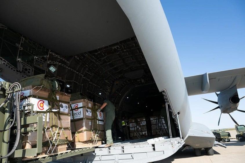 España envía ayuda humanitaria a Gaza para 11.000 personas