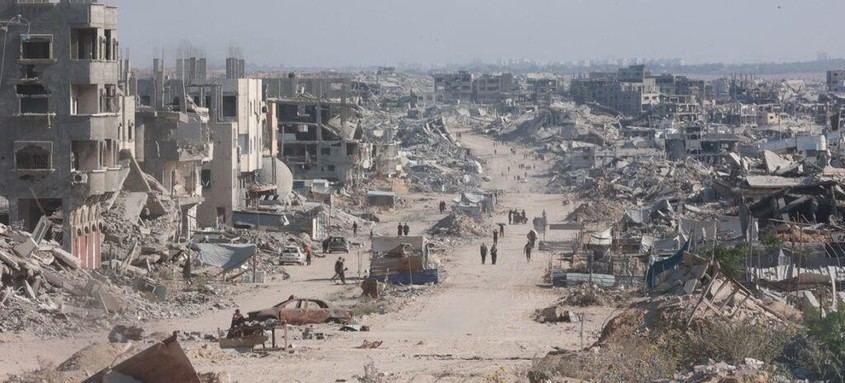 Israel bombardea escuela en Gaza durante alto el fuego, cuatro muertos