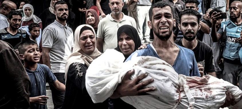 Siete niños muertos en Gaza mientras esperaban agua durante bombardeo israelí