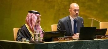 Nueva York impulsa un plan de paz de dos Estados y exige a Israel compromisos con Palestina