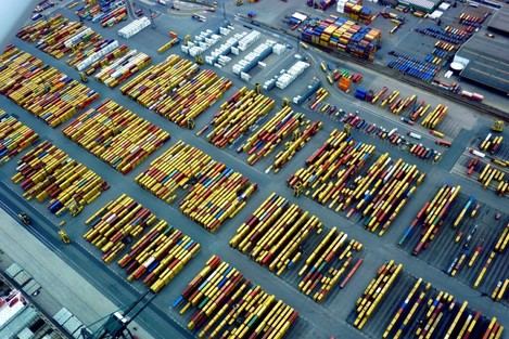 La IA impulsa la sostenibilidad en el transporte y la logística