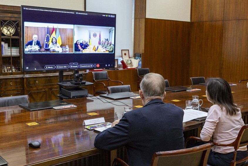 Robles coordina apoyo español con la Guardia de Fronteras de Ucrania