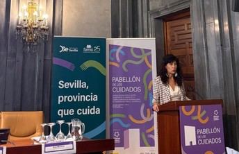 La ministra de Igualdad aboga por redes internacionales para mejorar los cuidados