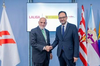 Acuerdo entre Telecomunicaciones y LALIGA para promover la ciberseguridad