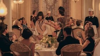 Elena y Julio planean una exclusiva fiesta en 'La Favorita 1922' este lunes