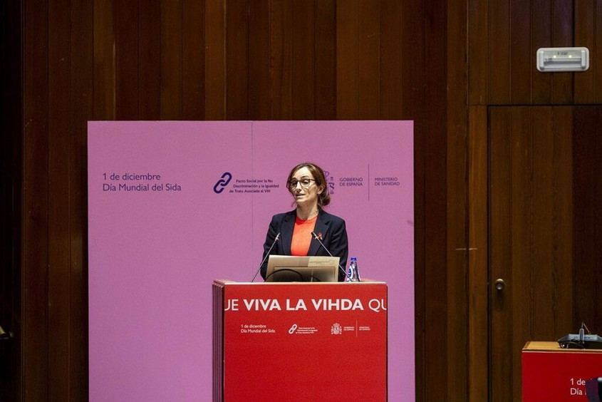 Mónica García lanza la campaña «VIVA LA VIHDA» por el Día Mundial del Sida