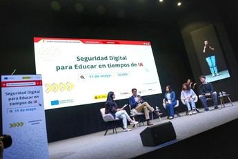 Óscar López insta a jóvenes a utilizar el 017 del INCIBE para combatir el acoso