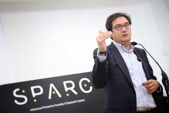 España destina 62,1 M€ para avanzar en la fabricación de chips fotónicos