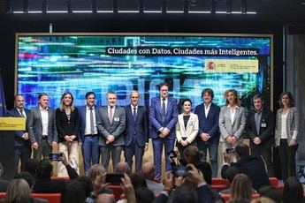 Óscar López destaca la importancia de los municipios en la transformación digital mediante el uso de datos