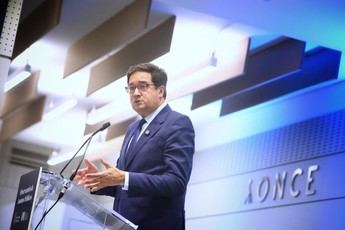 Óscar López solicita apoyo a los partidos para aprobar la ley de lobbies en España