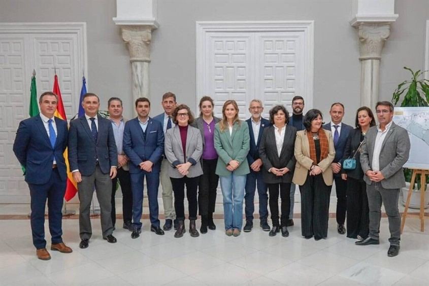 El Gobierno entrega 35 millones en ayudas a municipios cercanos a Doñana